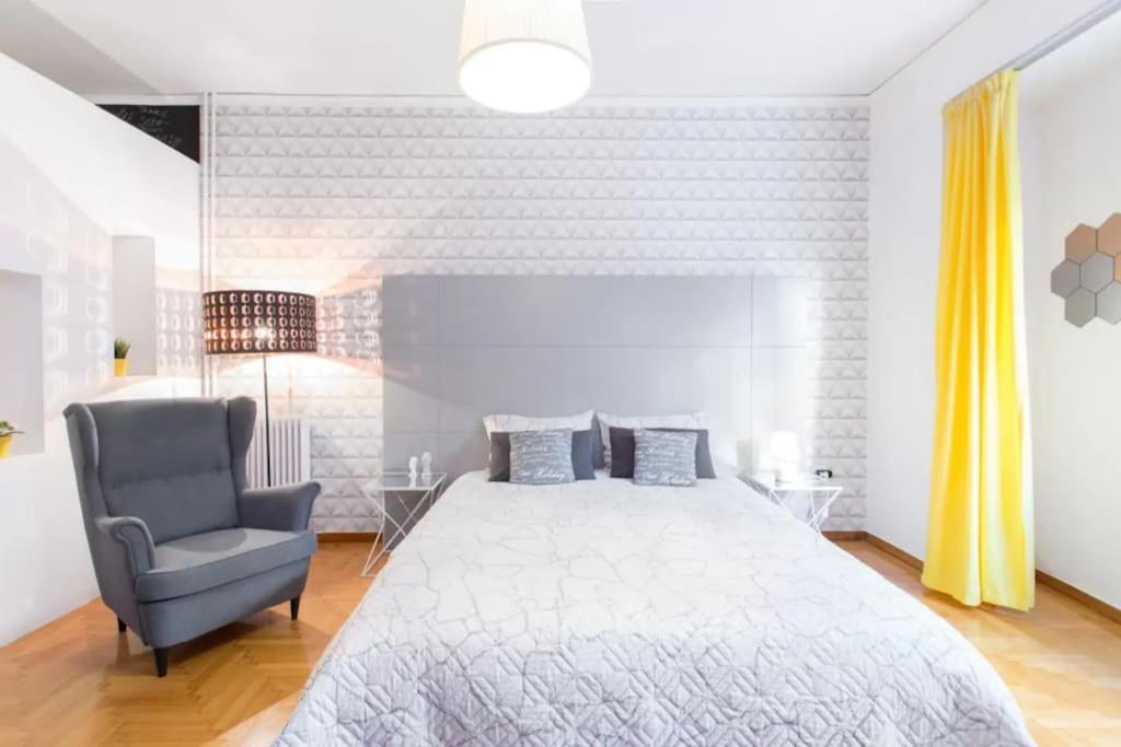 Plaka'S Flat-Near Syntagma Metro Station Apartment Athena Bagian luar foto