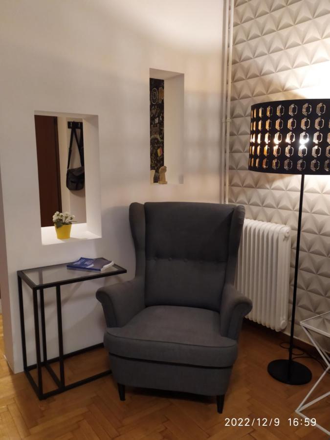 Plaka'S Flat-Near Syntagma Metro Station Apartment Athena Bagian luar foto