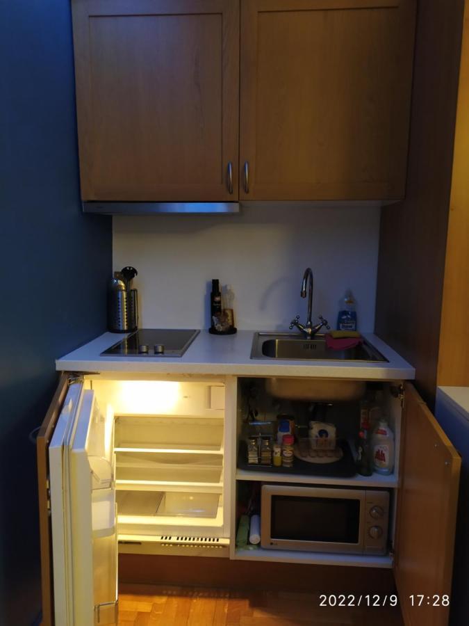 Plaka'S Flat-Near Syntagma Metro Station Apartment Athena Bagian luar foto